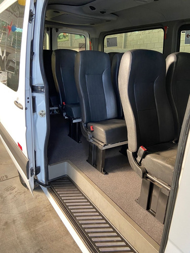 Imagem 10 de 12 de Sprinter 415 2017 Teto Baixo Completa!
