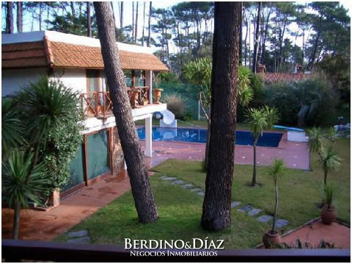 Exclusiva Casa De Ensueño Con Hermoso Entorno Natural Ubicada En San Rafael- Ref: 133