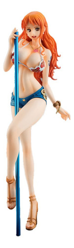 Modelo Nami De Una Pieza Hot Toy