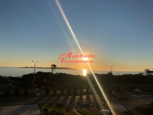 Imagen 9 de 30 de Departamento De Primer Nivel En Playa Mansa