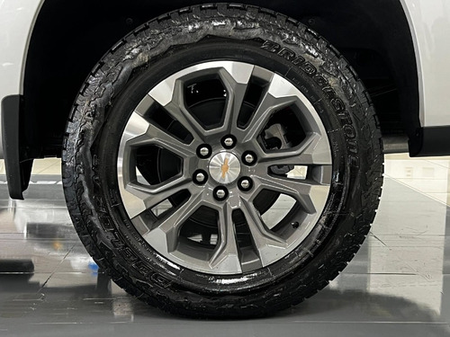 Chevrolet Silverado 5.3 V8 GASOLINA 1500 HIGH COUNTRY 4X4 AUTOMÁTICO