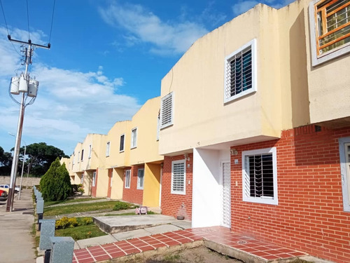 Imagen 7 de 8 de Town House En Venta Tierraclara Parque Valencia