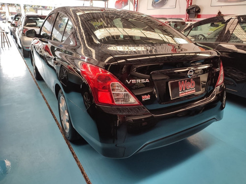 Imagem 4 de 9 de Nissan Versa 1.6 S (flex)