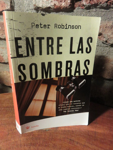 Peter Robinson - Entre Las Sombras - Novela Negra