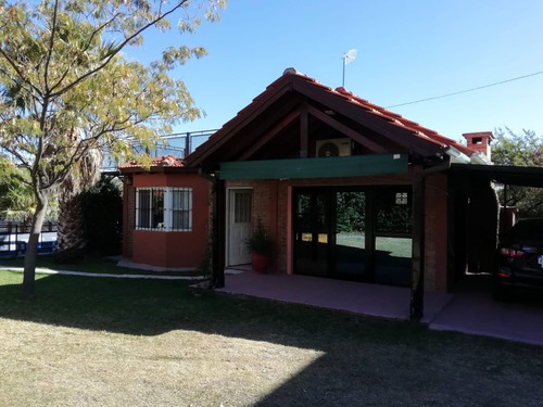 Casa Con Pileta De Uso Exclusivo, No Es Complejo De Cabañas, Hermosa Vista Abierta A Las Sierras, Parque, Quincho, 3 Aires Acondicionados, Wifi, Tv Cable, Vajilla Completa, Estacionamiento, 2 Baños