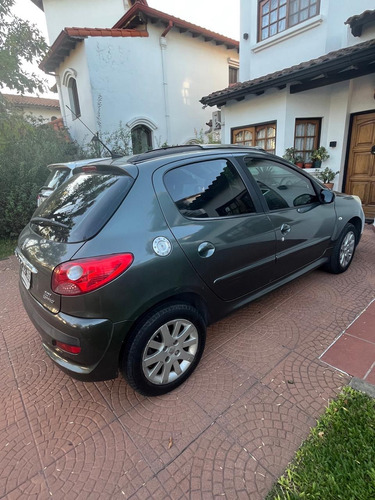 Peugeot 207 1.6 Xt