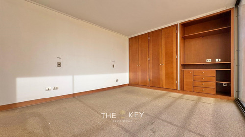 Departamento En Venta De 4 Dorm. En Vitacura