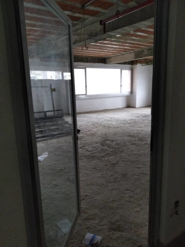 Imagen 8 de 12 de Oficina En Venta Los Dos Caminos N.7 Edf. Qvadra Ov-ldc001