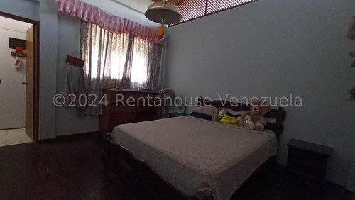 Baja De Precio Casa En Venta Cumbres De Curumo Mls 24-15397. Andrea Schmidt