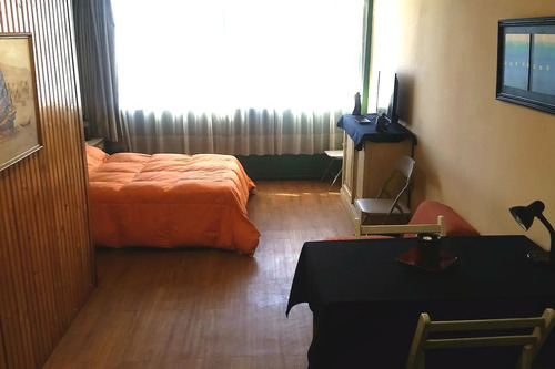 18 De Julio Y Yaguarón, Excelente Ubicación, Wifi, A/c, Para Hasta 4 Personas!