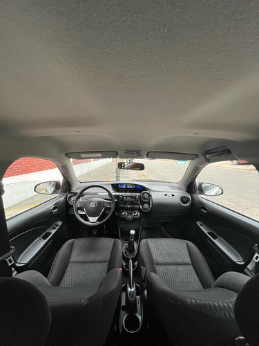 Toyota Etios 1.5 Sedan X