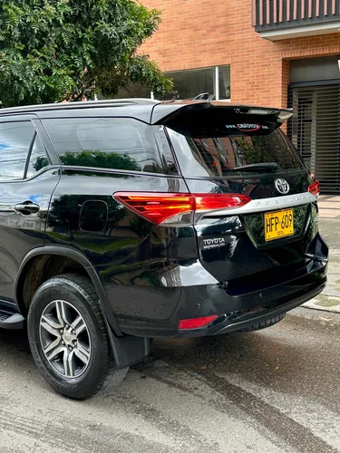 Toyota Fortuner 2.7 Gasolina Automática 4x2 7 Puestos Full