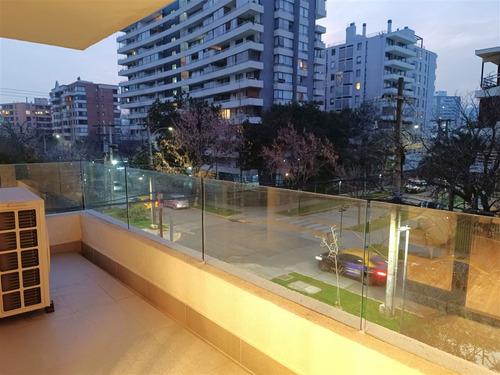 Amplio Como Nuevo En Corazón De Barrio Residencial