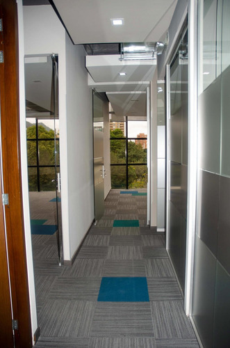 Imagen 10 de 17 de Oficina En Arriendo En Bogota El Chico
