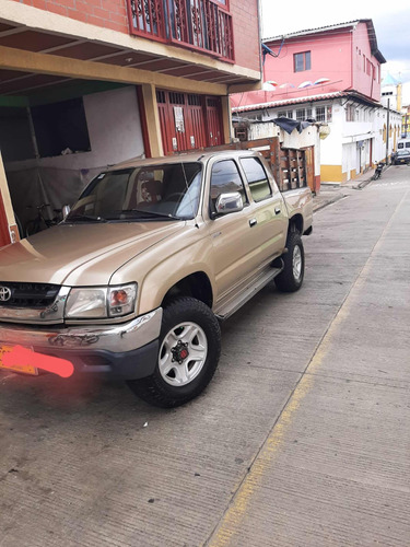 Toyota Hilux 2.4 Ex Hi Rider Plus