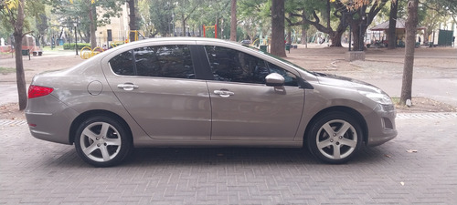 Peugeot 408 2.0 Feline 143cv