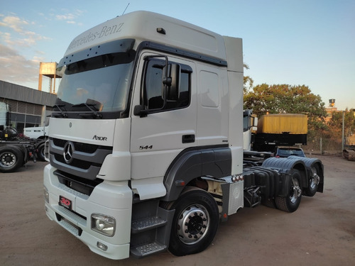 Imagem 3 de 12 de Mb Axor 2544 6x2 Teto Alto E Automático 2013