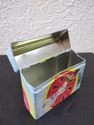 Caja Metálica Promocional Saba Rongrong Mujer Bikini Piscina (Usado)