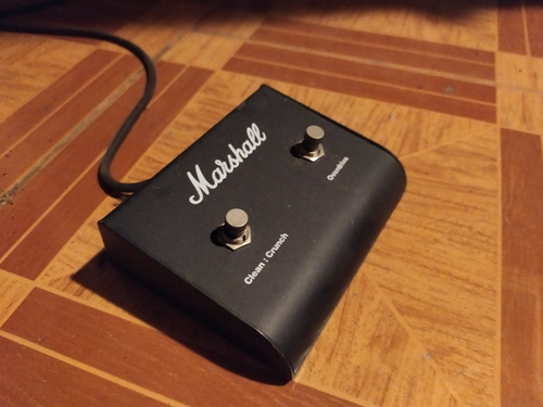 Amplificador Marshall Mg 100fx Con 2 Parlantes De 12 2x12