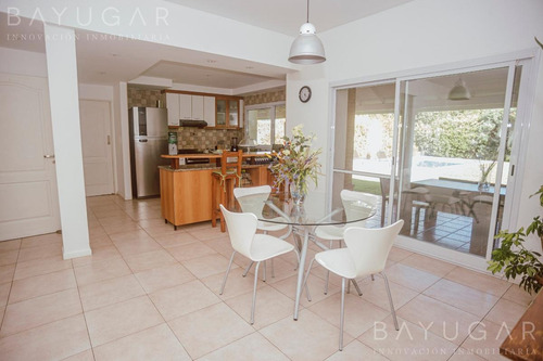 Venta - Casa Amoblada En Sausalito - Bayugar Negocios Inmobiliarios