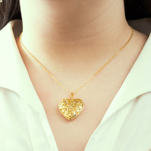 Colar relicário e pingente com 2 fotos já colocar coração banhado a ouro 18k e antialérgico Andreia Branco Acessórios