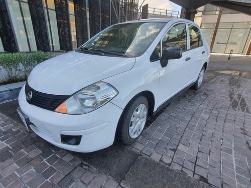 Imagen 2 de 12 de Nissan Tiida 1.6 Drive Sedan Mt 2015