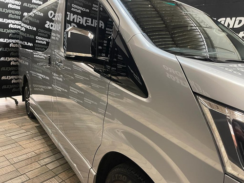 Imagen 15 de 18 de Toyota Hiace Vx 2022