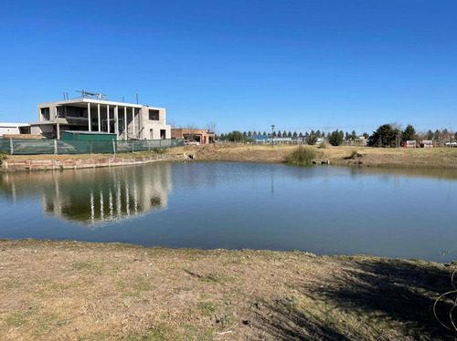 Lote En Venta El Canton Barrio Islas A Laguna