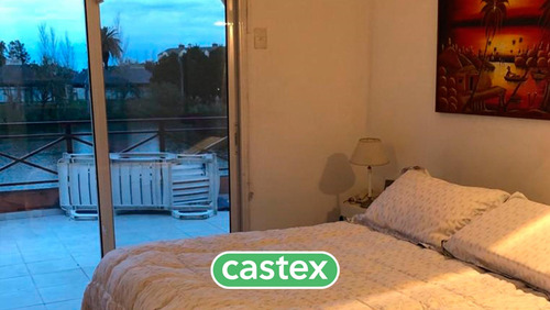Casa A La Venta, Al Lago, Con Increíble Espejo De Agua En El Barrio Los Castores. Nordelta.