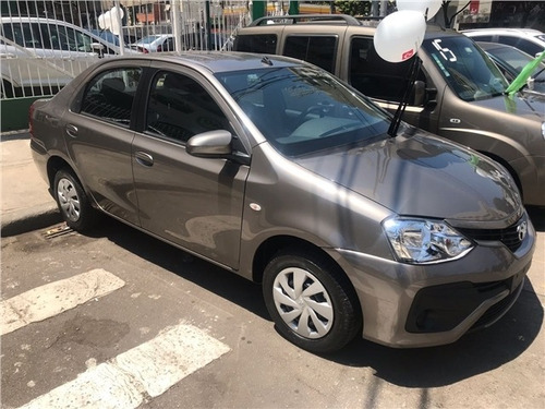 Toyota Etios 1.5 X Plus Sedan 16v Flex 4p Automático
