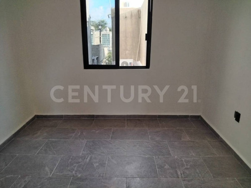 Estudio En Renta En Av. Las Torres En Cancún
