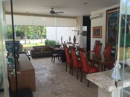 Imagen 12 de 30 de Casa En Venta En Yucatan Country Club Frente Al Hoyo 8 Y 18