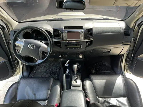 Toyota Fortuner 3.0 Sr5 169 hp