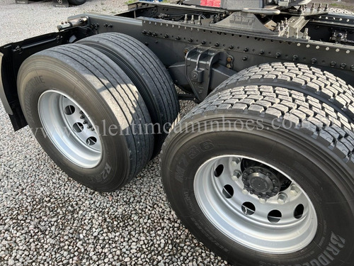 Imagem 8 de 15 de Volvo Fh 460 Globetrotter Trucado - 2020