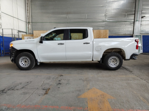 Chevrolet Silverado 4.3 WT Dob Cab V6 4x4