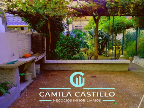 Imagen 1 de 13 de Casa En Venta De 2 Dormitorios C/ Cochera En Lomas Del Mirador