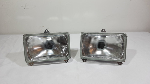 Par Farol Trator Valtra Valmet 685 785 880 980 1180 1780 Ambos Lados