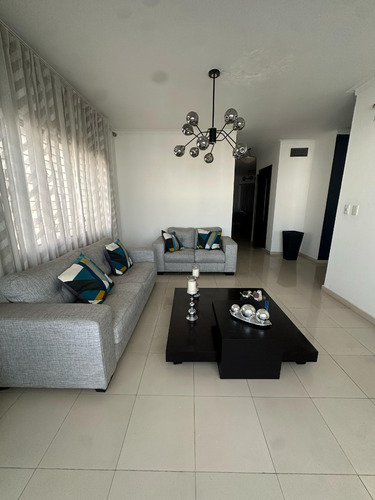 Apartamento En Alquiler De 2 Habitaciones En Arroyo Hondo Viejo