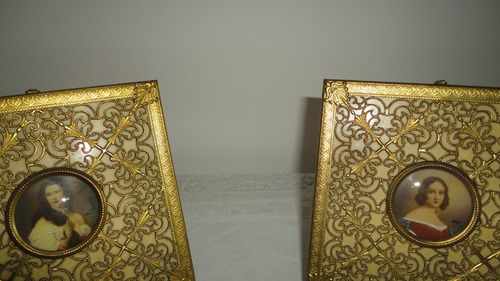 Imagen 4 de 10 de Raro Cuadrito Frances Antiguo Pintado Y Firmado Vealo