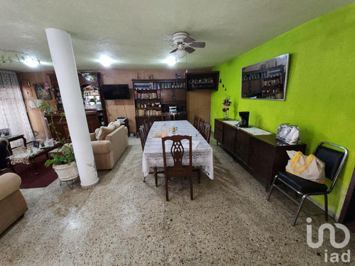 Casa, Calle Privada 217, Casa 17, Lote 10, Manzana 23, Agrícola Pantitlán, Iztacalco, Cdmx, Ab2- Ru
