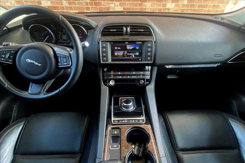 Imagem 5 de 8 de Jaguar F-pace 2.0 16v Turbo Prestige Awd