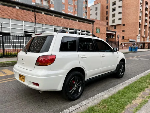 Mitsubishi Outlander 2.4
