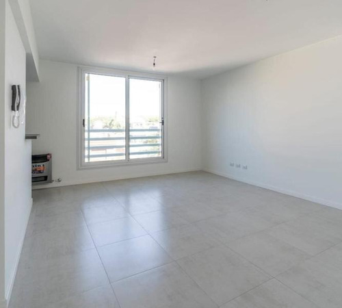 Imagen 8 de 14 de Condominio Roca. Deptos De 1 Y 2 Dormitorios. Cocheras.