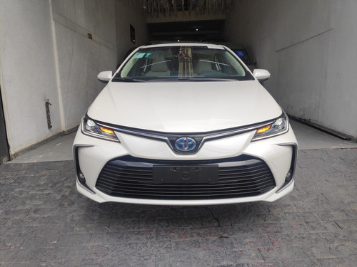 Toyota Corolla 1.8 Altis Hybrid Flex Aut. 4p Hibrido Flex