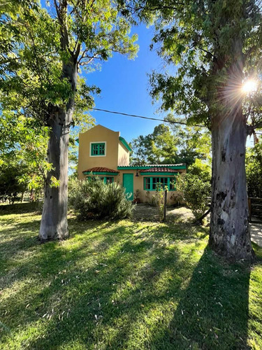 Casa De 3 Dormitorios Y 2 Baños En El Tesoro