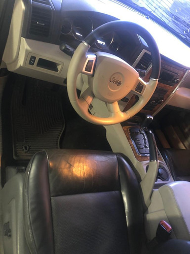 Jeep Grand Cherokee Limited 4x2