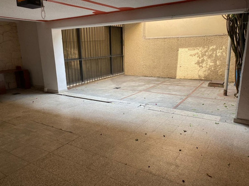 Imagen 17 de 20 de Casa Para Remodelar En Venta / Barrio De La Concepción