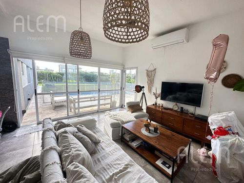 Casa En Venta En Barrio Privado Don Joaquin Canning