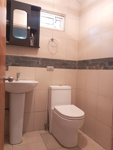 Imagen 5 de 14 de Casa Asocsuveas Urb Felizmar De 108 M2 Los Teques