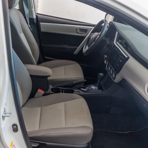 Toyota Corolla 2017 1.8 Xli Cvt 140cv